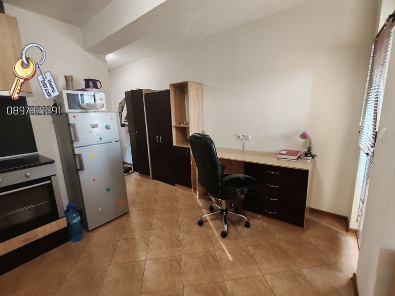 Продава  1-стаен град Плевен , Идеален център , 44 кв.м | 51137217 - изображение [4]