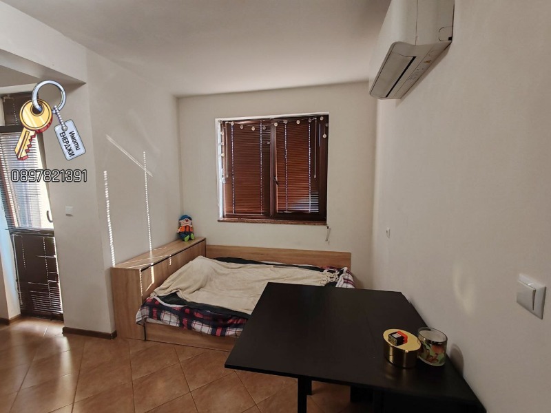 Продава  1-стаен град Плевен , Идеален център , 44 кв.м | 51137217 - изображение [5]
