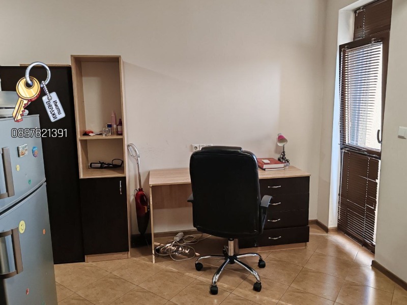 Продава  1-стаен град Плевен , Идеален център , 44 кв.м | 51137217 - изображение [3]