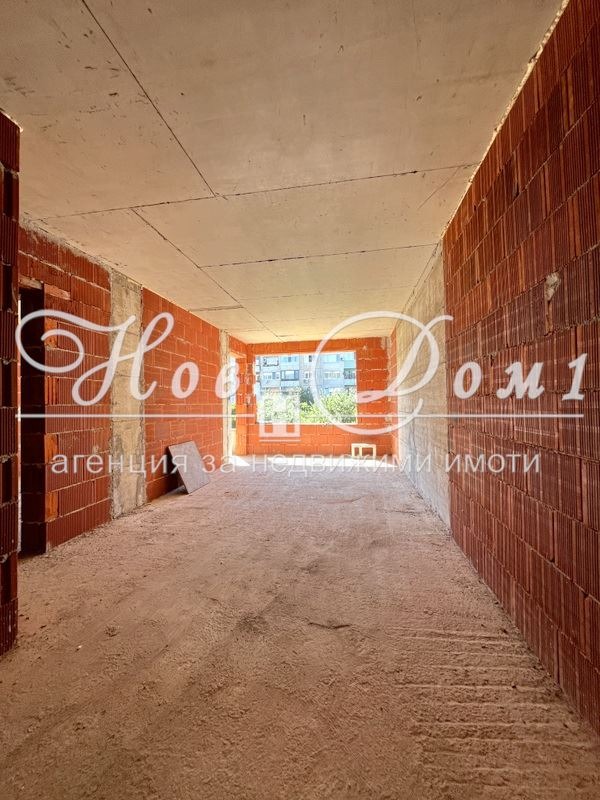 À venda  1 quarto Sofia , Slatina , 64 m² | 28371495