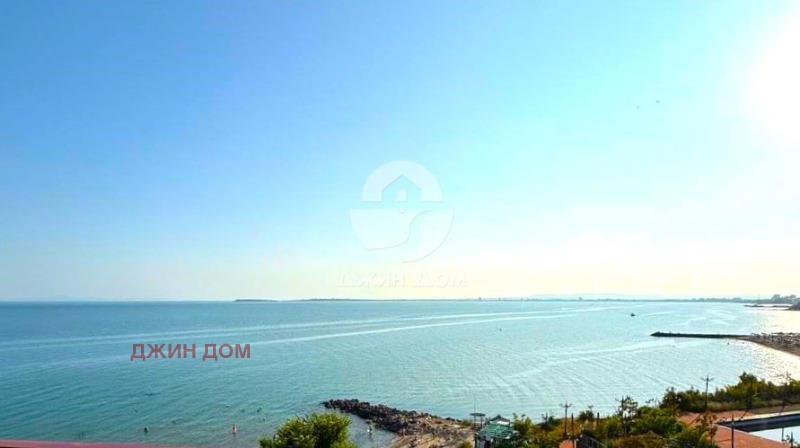 Na prodej  2 ložnice oblast Burgas , k.k. Elenite , 112 m2 | 98696944