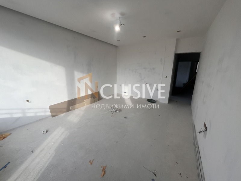 Продава КЪЩА, гр. Варна, м-т Кочмар, снимка 2 - Къщи - 52546492