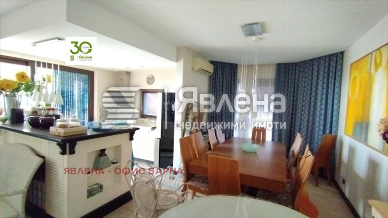 Продава КЪЩА, гр. Балчик, област Добрич, снимка 9 - Къщи - 53907022