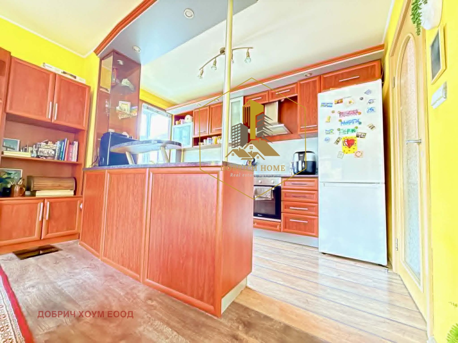 Продава 4-СТАЕН, гр. Добрич, Център, снимка 2 - Апартаменти - 55113525