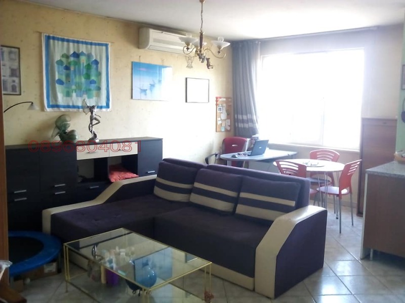 Продава 3-СТАЕН, гр. София, Оборище, снимка 2 - Апартаменти - 52946194