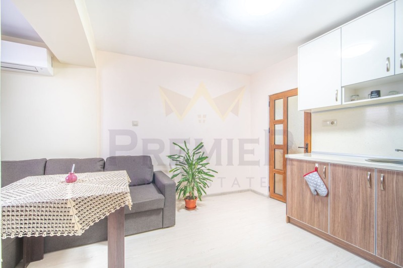 Продава 2-СТАЕН, гр. Варна, Погреби, снимка 2 - Апартаменти - 53589447