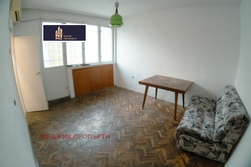 Продава 3-СТАЕН, гр. Бургас, Център, снимка 2 - Апартаменти - 53252520