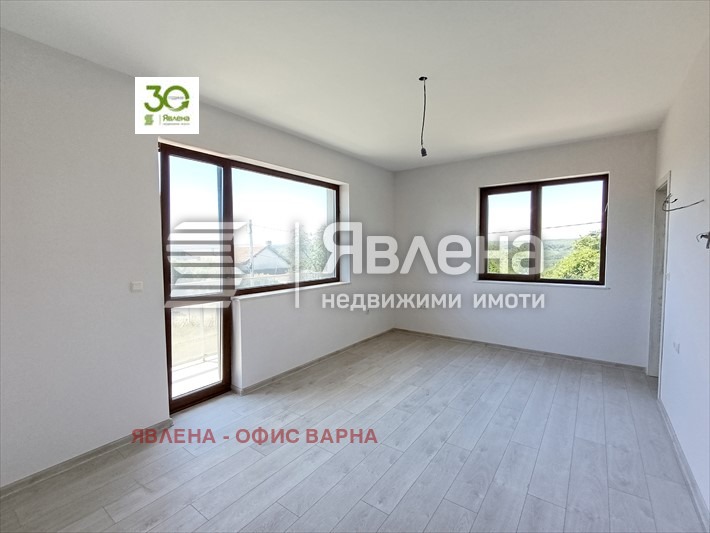 Продава КЪЩА, гр. Варна, м-т Ракитника, снимка 12 - Къщи - 47670237