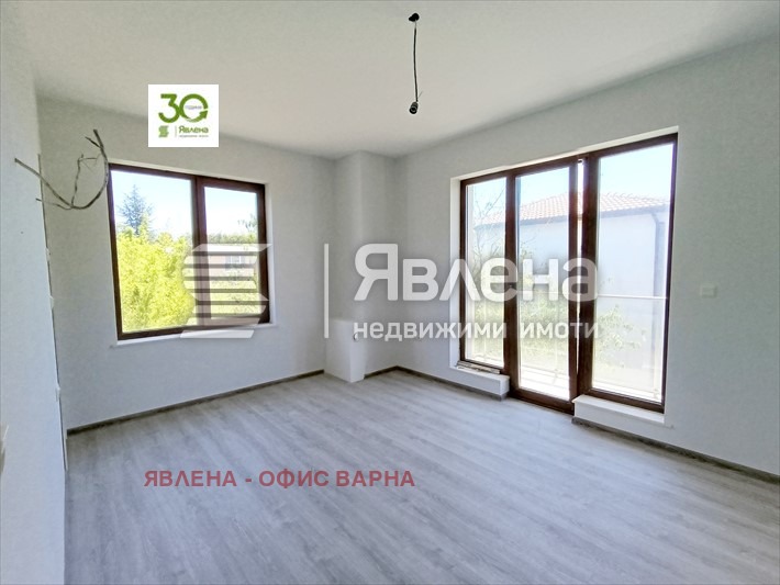 Продава КЪЩА, гр. Варна, м-т Ракитника, снимка 10 - Къщи - 47670237