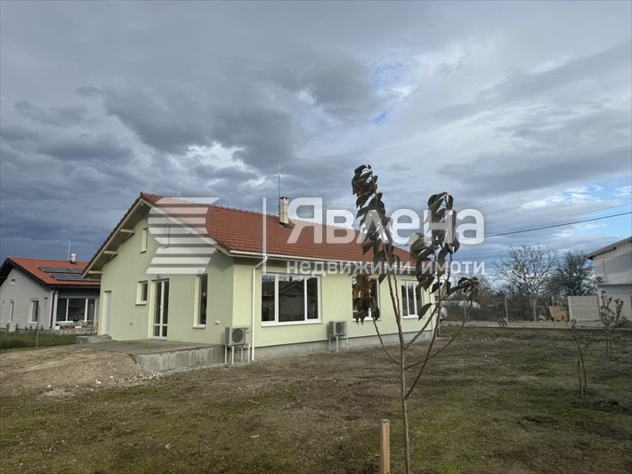 Продава КЪЩА, с. Граф Игнатиево, област Пловдив, снимка 7 - Къщи - 55548369