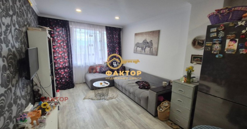 Продава 3-СТАЕН в град Пловдив, Въстанически - 70 кв.м / 145 000 € » 283 595.35 лв., ФАКТОР
