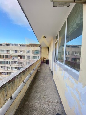 3 кімнатна Център, Варна 9