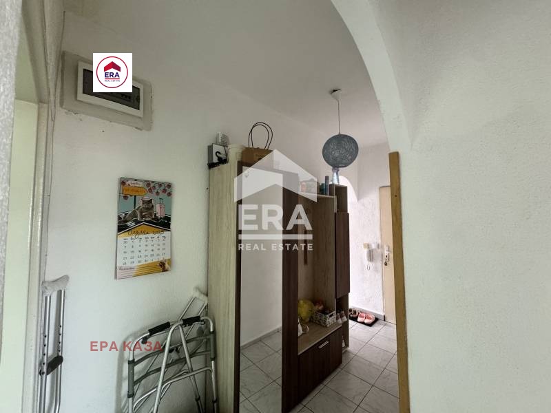 Продава 3-СТАЕН, гр. Сливен, Българка, снимка 2 - Апартаменти - 52682659