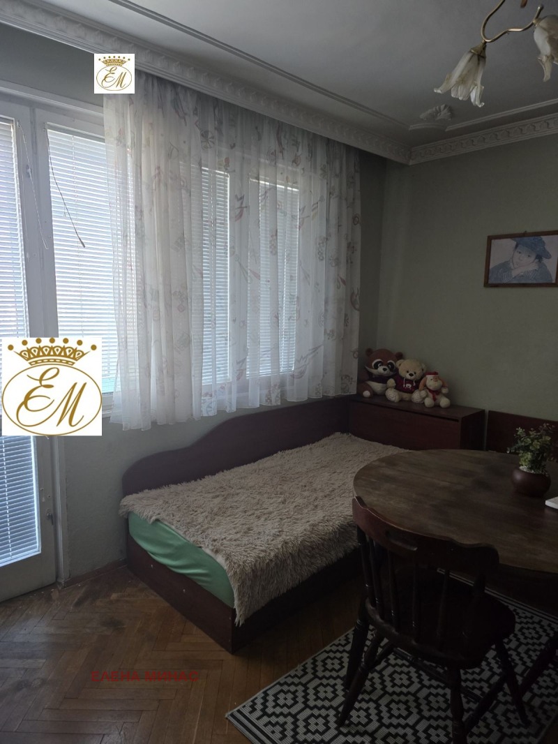 Продава 4-СТАЕН, гр. Шумен, Куршун чешма, снимка 9 - Апартаменти - 52490419