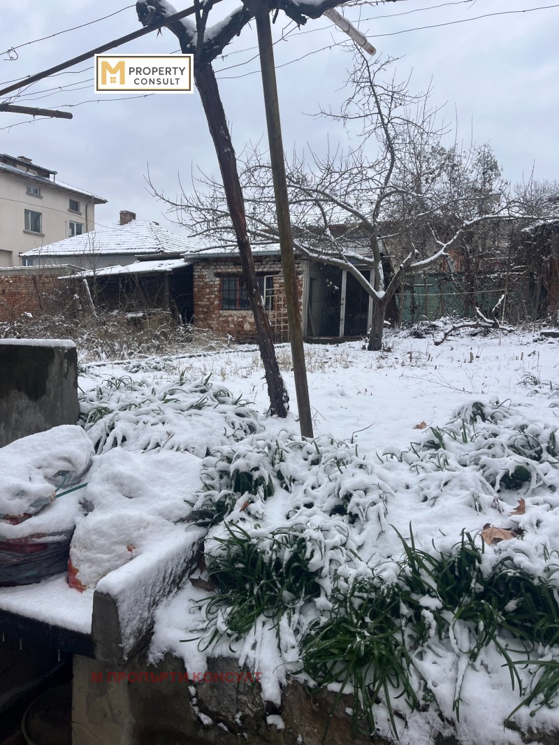 Продава ЕТАЖ ОТ КЪЩА, гр. Плевен, Широк център, снимка 16 - Етаж от къща - 53033254