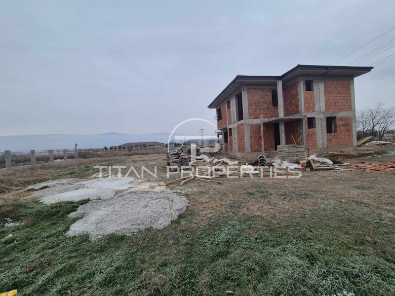 Продава КЪЩА, гр. Пловдив, Коматево