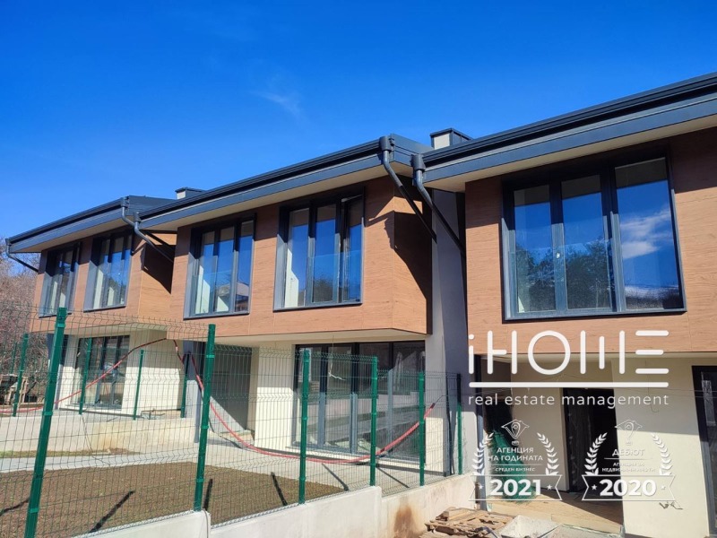 Продава КЪЩА, гр. София, с. Панчарево, снимка 2 - Къщи - 53231029