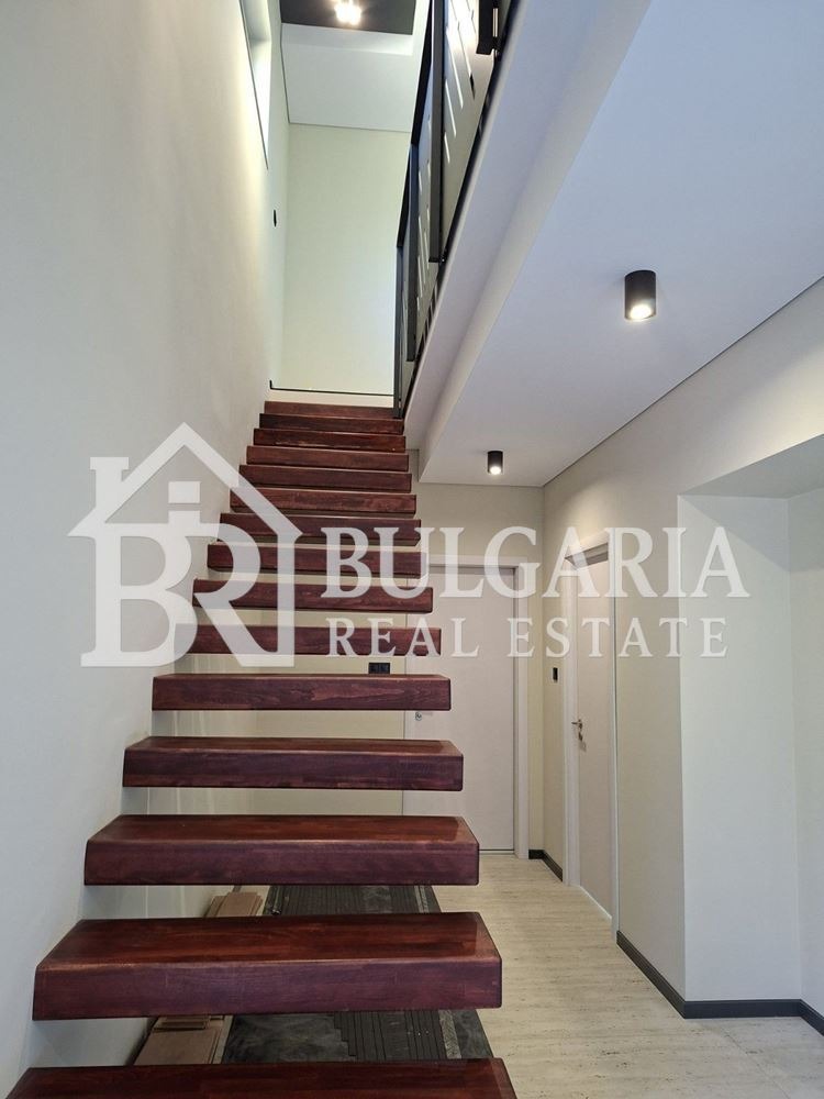 Продава КЪЩА, с. Гривица, област Плевен, снимка 2 - Къщи - 54643198
