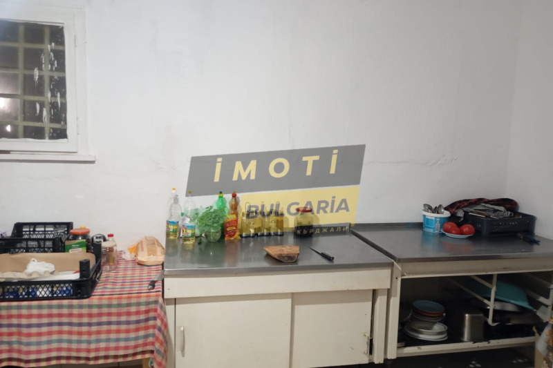 Продава ЗАВЕДЕНИЕ, с. Миладиново, област Кърджали, снимка 10 - Заведения - 53309415