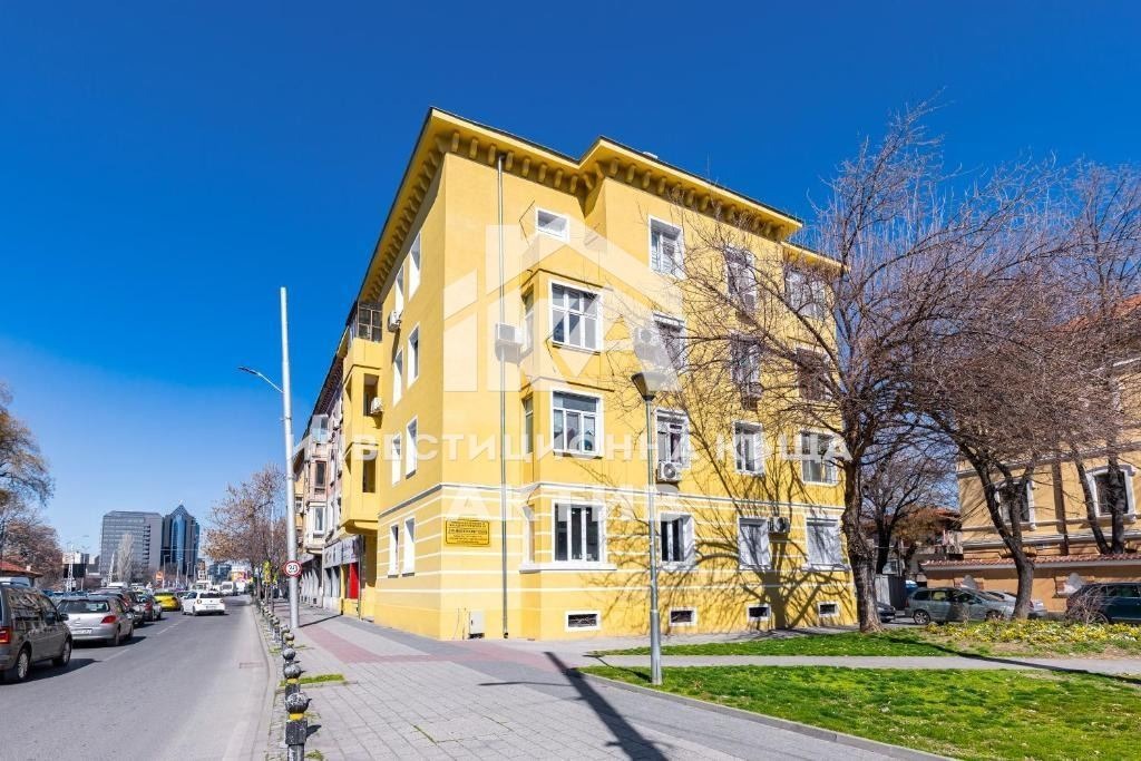 Продава 3-СТАЕН, гр. Пловдив, Център, снимка 7 - Апартаменти - 54631011