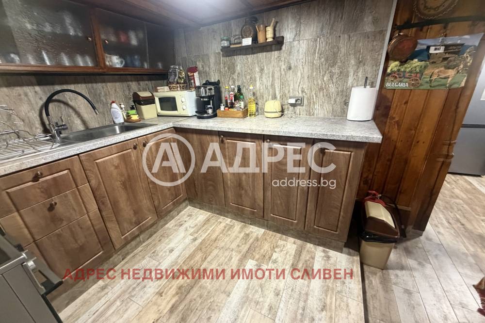 Продава КЪЩА, с. Медвен, област Сливен, снимка 8 - Къщи - 56116698