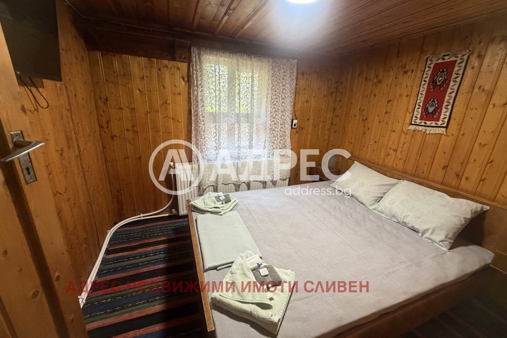 Продава КЪЩА, с. Медвен, област Сливен, снимка 12 - Къщи - 56116698