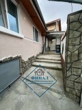 Продава КЪЩА, гр. Шумен, Топхане, снимка 2