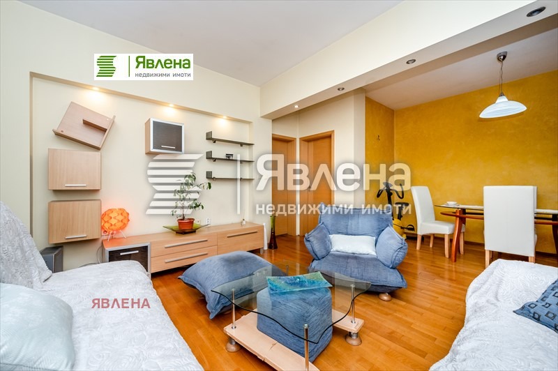 Продава 4-СТАЕН, гр. София, Център, снимка 2 - Aпартаменти - 48299742