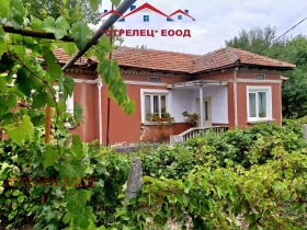 Hus Dabovik, region Dobrich