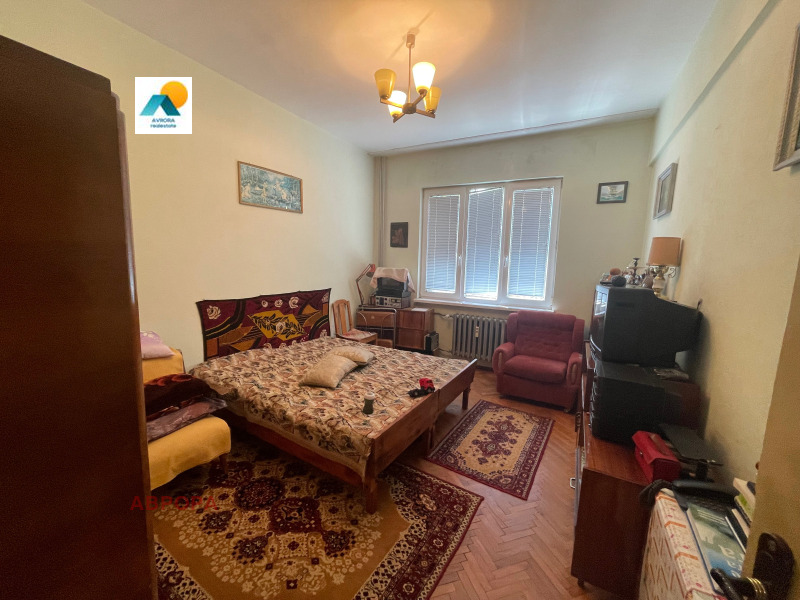 À venda  1 quarto Sofia , Hipodruma , 70 m² | 80691235