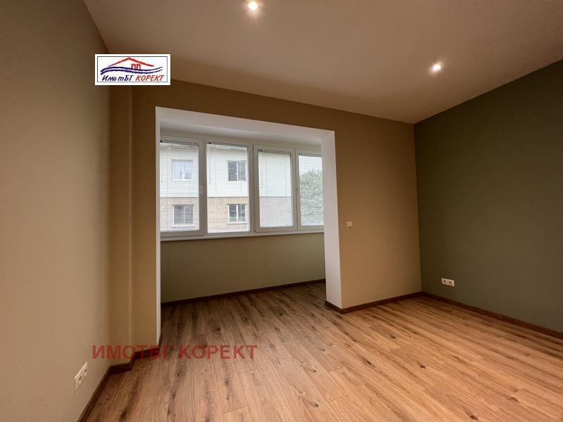 Eladó  3+ hálószoba Sofia , Iztok , 160 négyzetméter | 86273239 - kép [9]