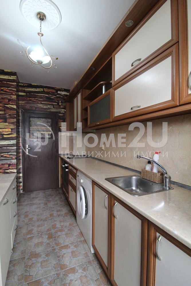 Продава 3-СТАЕН, гр. Пловдив, Младежки Хълм, снимка 2 - Aпартаменти - 49563059