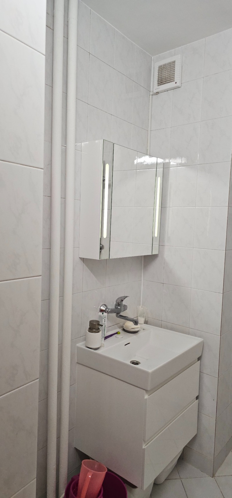 Продава  3-стаен град Перник , Изток , 80 кв.м | 22581806 - изображение [16]