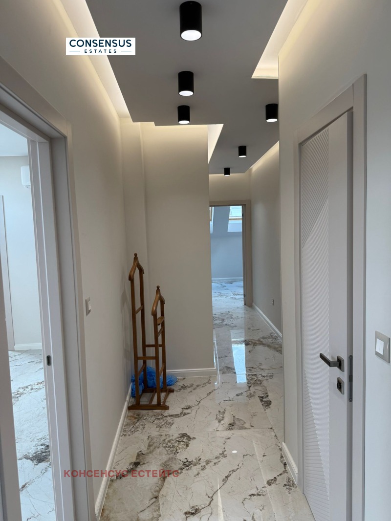 Eladó  Bérlakás Sofia , Manastirski livadi , 217 négyzetméter | 39677973 - kép [8]