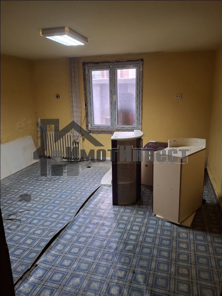 Продава ЕТАЖ ОТ КЪЩА, гр. Ямбол, Боровец, снимка 6 - Етаж от къща - 52639781