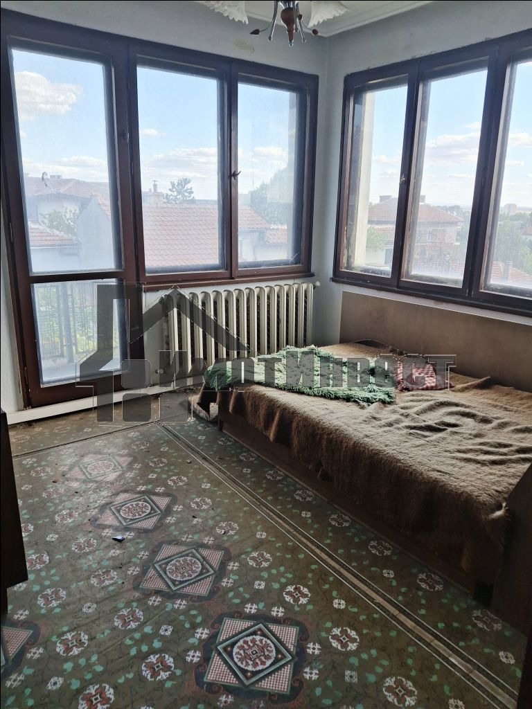 Продава ЕТАЖ ОТ КЪЩА, гр. Ямбол, Боровец, снимка 13 - Етаж от къща - 52639781