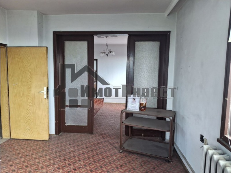 Продава ЕТАЖ ОТ КЪЩА, гр. Ямбол, Боровец, снимка 15 - Етаж от къща - 52639781