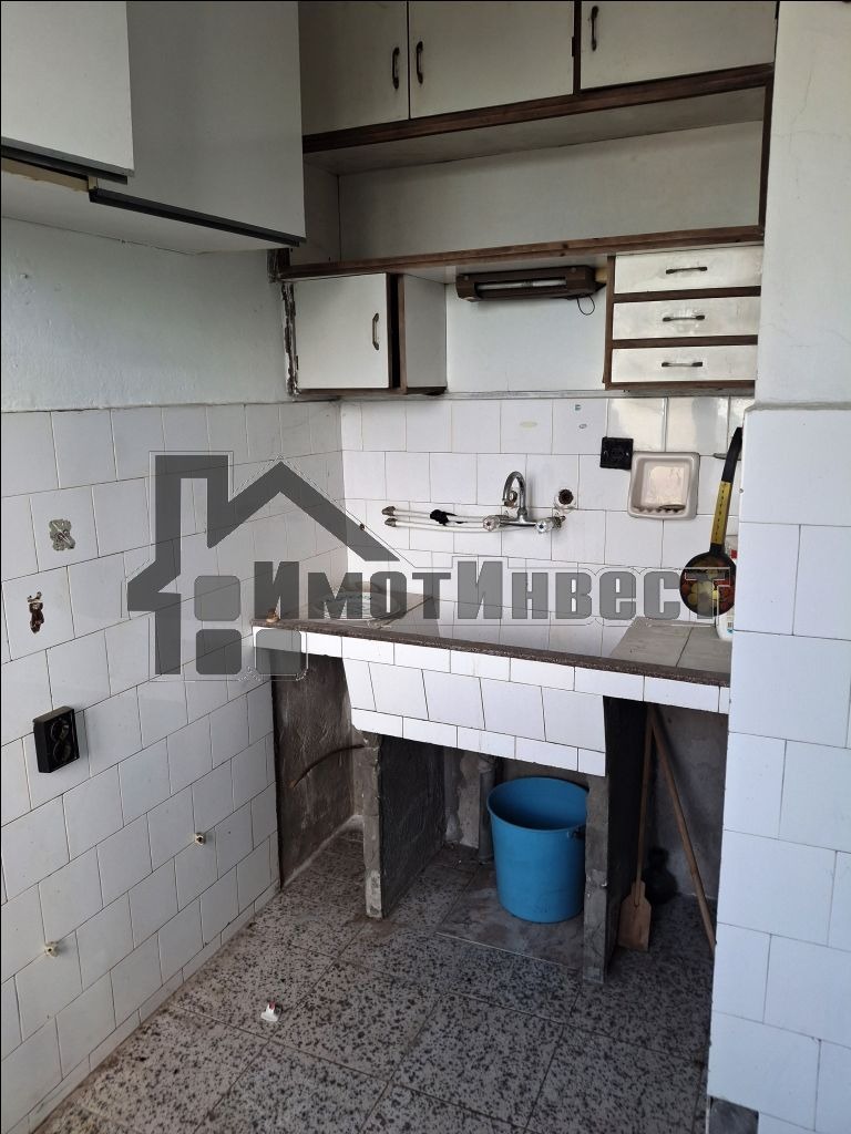 Продава ЕТАЖ ОТ КЪЩА, гр. Ямбол, Боровец, снимка 17 - Етаж от къща - 52639781