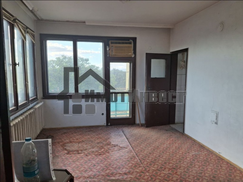 Продава ЕТАЖ ОТ КЪЩА, гр. Ямбол, Боровец, снимка 14 - Етаж от къща - 52639781