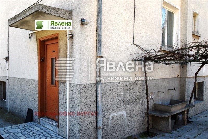 Продава КЪЩА, гр. Поморие, област Бургас, снимка 4 - Къщи - 49319492