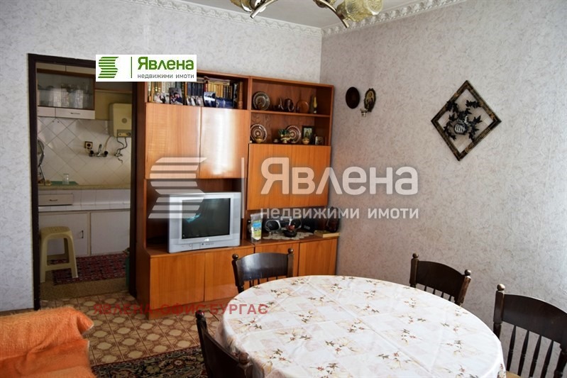 Продава КЪЩА, гр. Поморие, област Бургас, снимка 7 - Къщи - 49319492