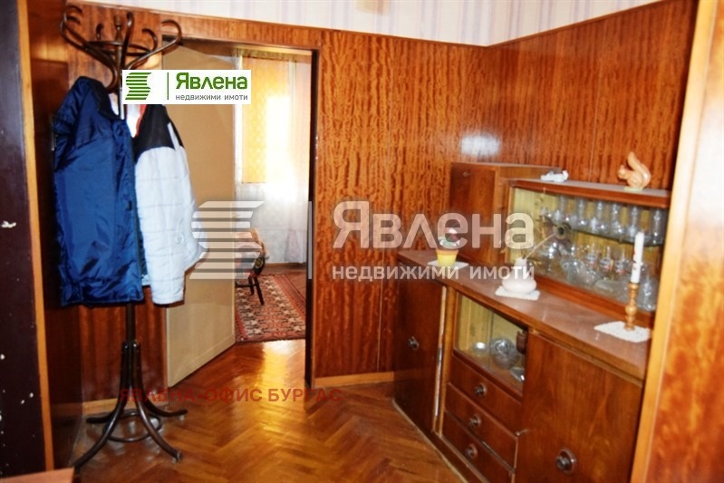 Продава КЪЩА, гр. Поморие, област Бургас, снимка 6 - Къщи - 49319492