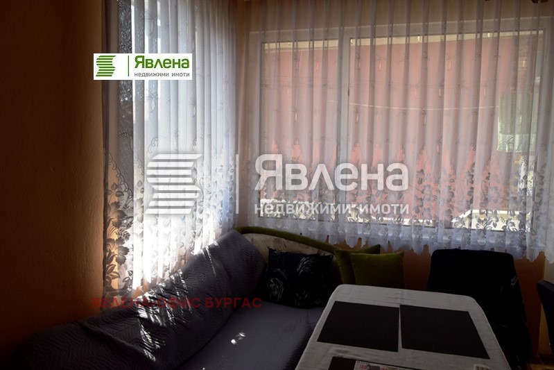 Продава КЪЩА, гр. Поморие, област Бургас, снимка 10 - Къщи - 49319492