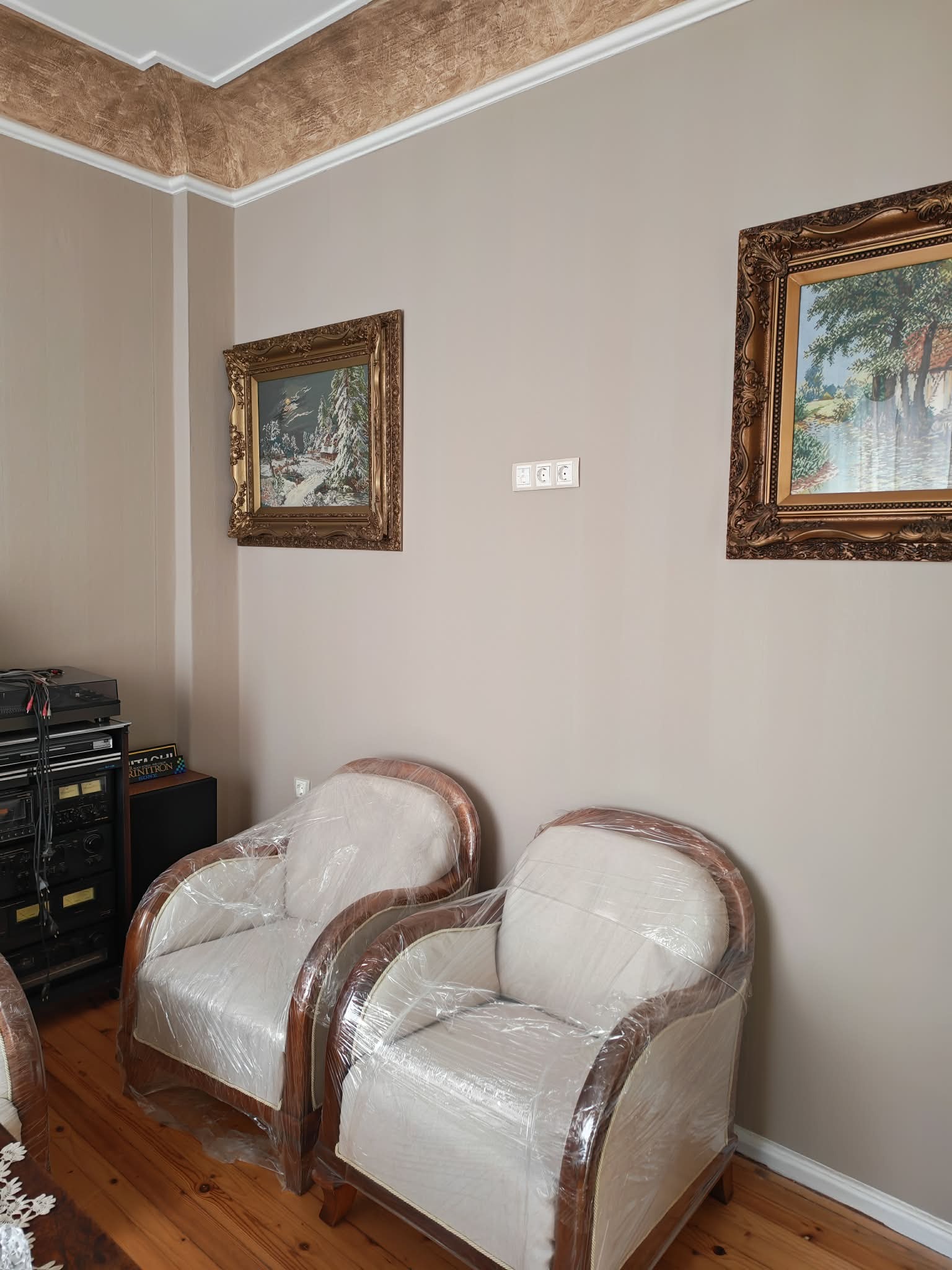 Продава ЕТАЖ ОТ КЪЩА, гр. София, Център, снимка 6 - Етаж от къща - 54854178