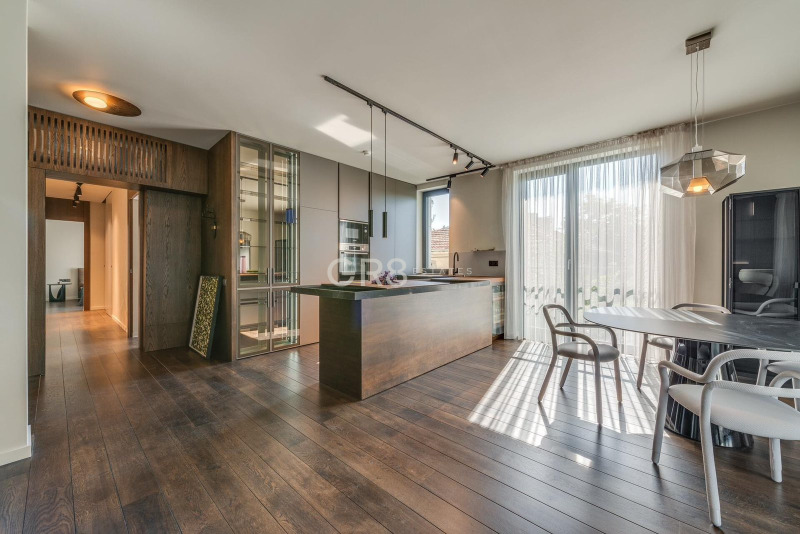 Продава 3-СТАЕН в град София, Изгрев - 167 кв.м / 725 000 € » 1 417 976.75 лв., ГРЕЙТ ЕСТЕЙТС