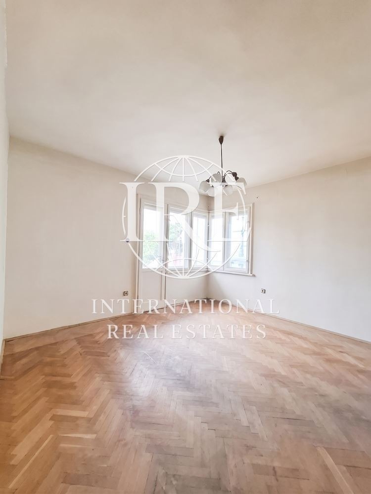 Продава 3-СТАЕН, гр. Варна, Окръжна болница-Генерали, снимка 5 - Апартаменти - 54884683