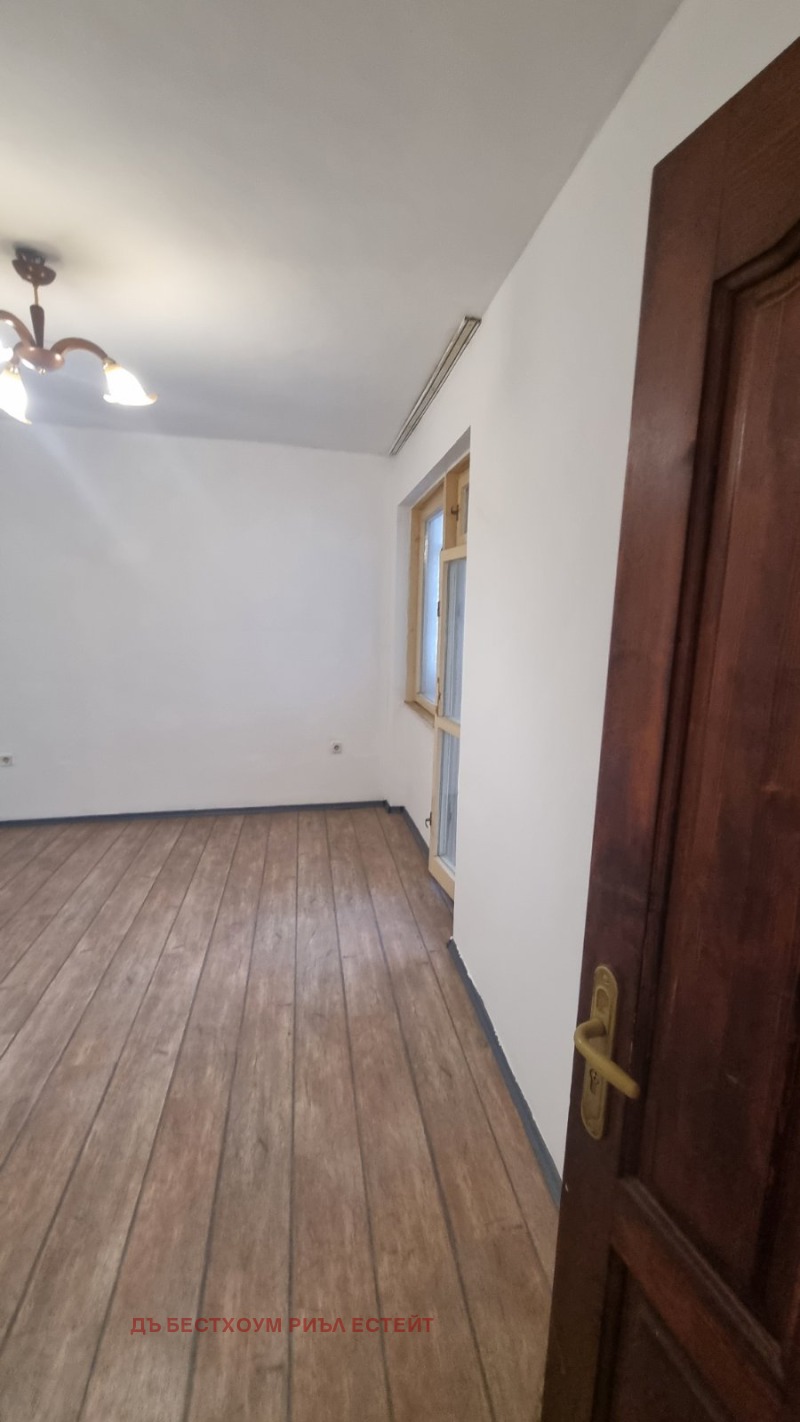 Продава  Многостаен град Варна , Левски 1 , 137 кв.м | 48924826 - изображение [3]