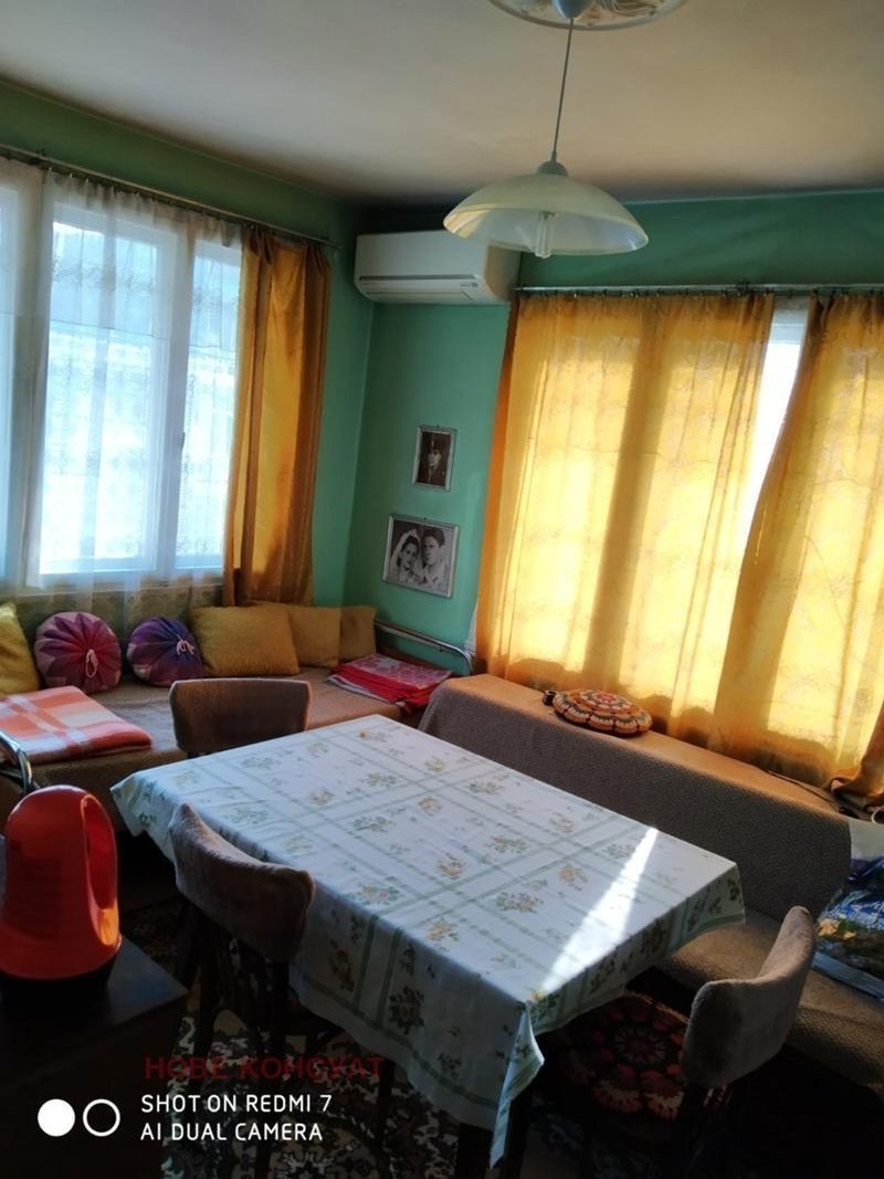 Продава ЕТАЖ ОТ КЪЩА, гр. Шумен, Томбул джамия