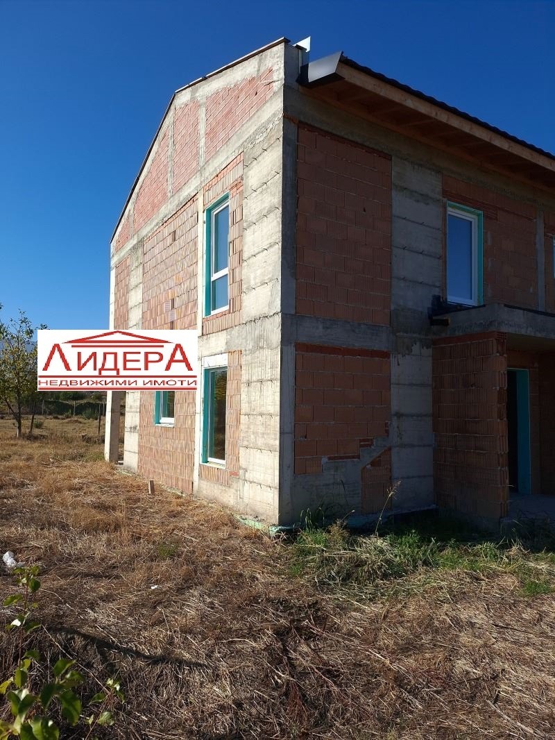 Продава  Huis regio Plovdiv , Branipole , 180 кв.м | 30760892