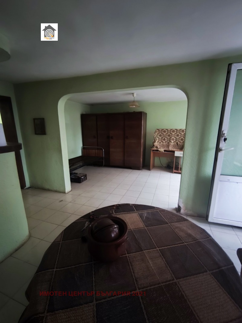 Продава КЪЩА, гр. Батановци, област Перник, снимка 7 - Къщи - 52375970